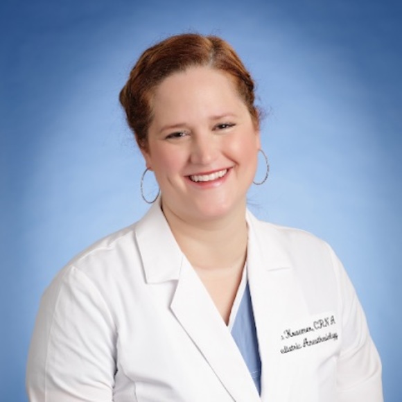 Meet your Posher, Laura - Picture 1 of 1